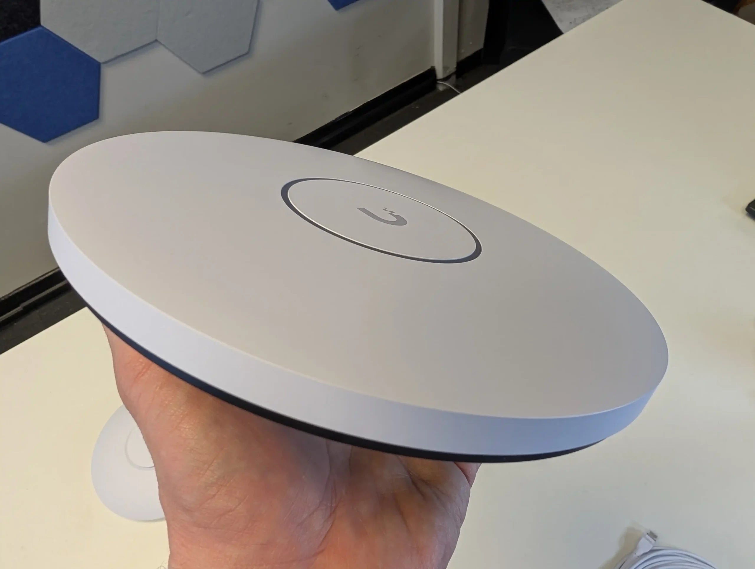 [U7-Pro-XGS] Ubiquiti U7 Pro XGS Wi-Fi 7 Access Point (White)
